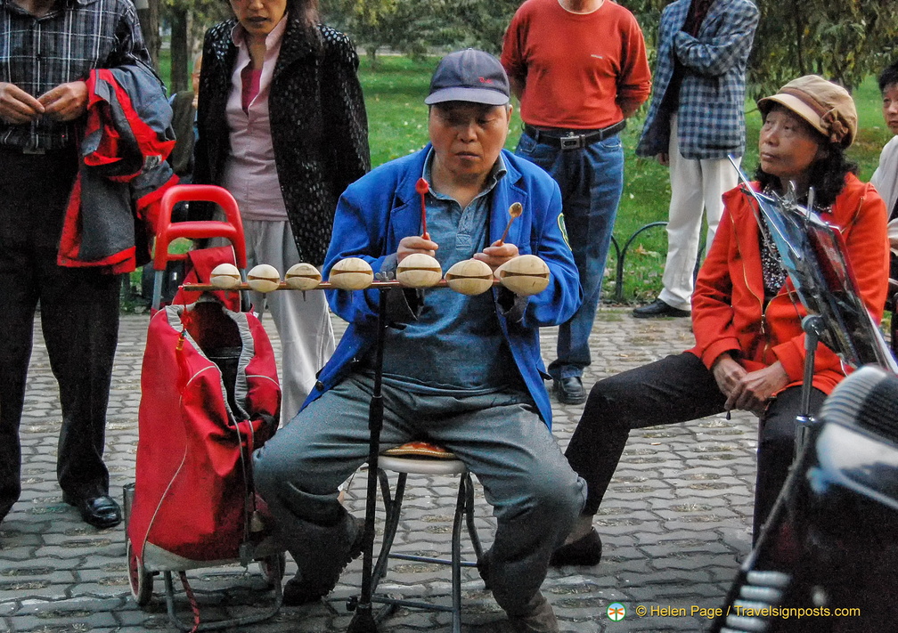 Musicians at the Temple of Heaven park