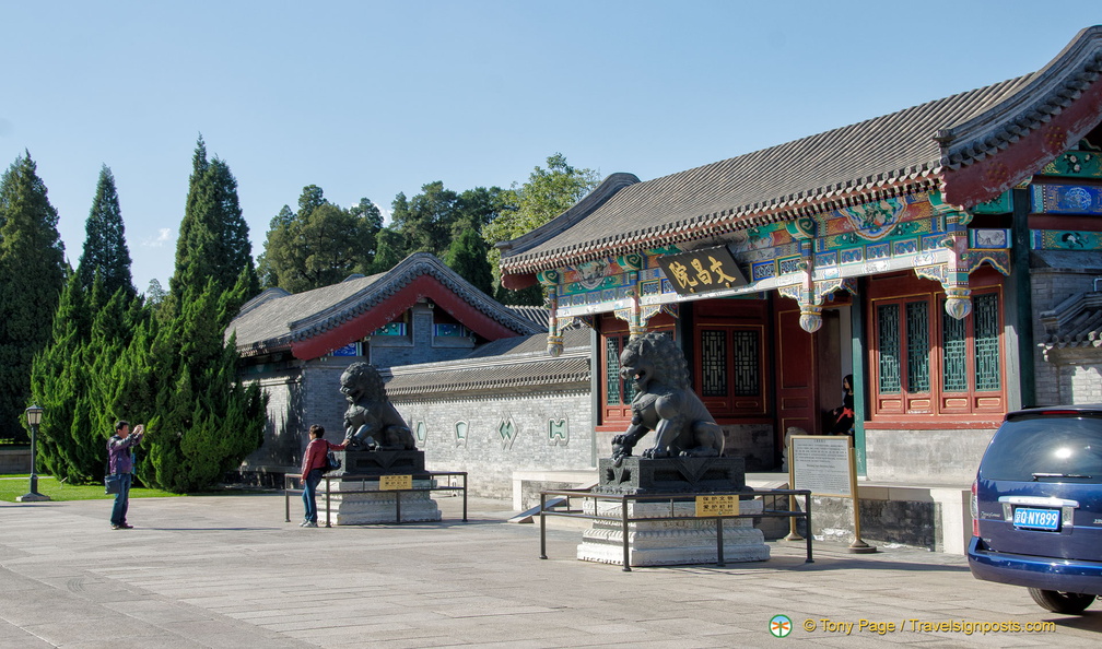 Wenchang Gallery Gate