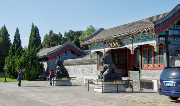 Wenchang Gallery Gate