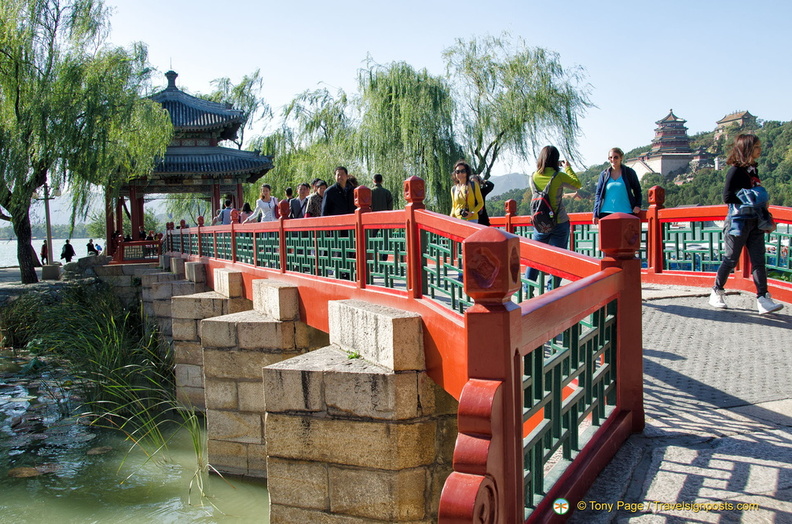 beijing-summer-palace-AJP4147.jpg