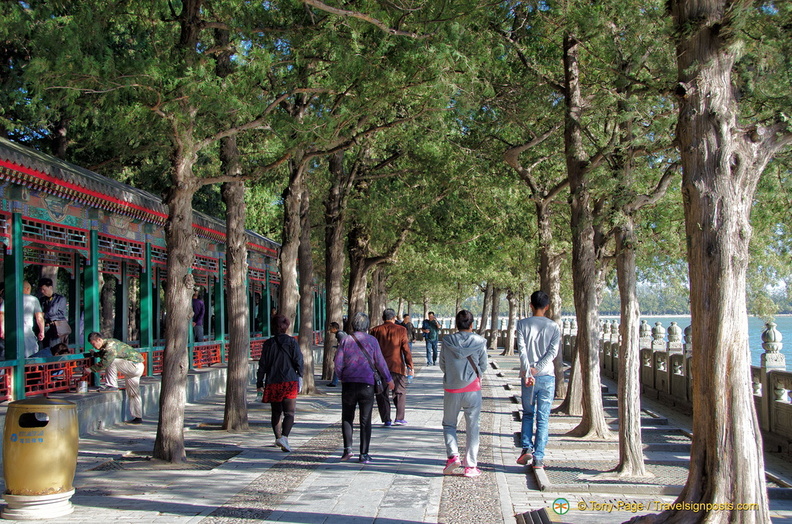 beijing-summer-palace-AJP4194.jpg