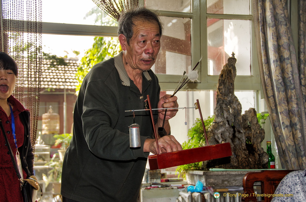 Mr. Liu Shows His Cricket Training Tools