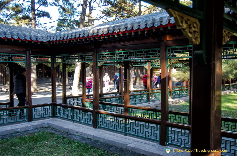 Chengde Mountain Resort Palace Courtyard