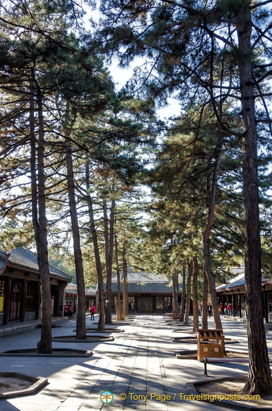 Chengde Mountain Resort Courtyard