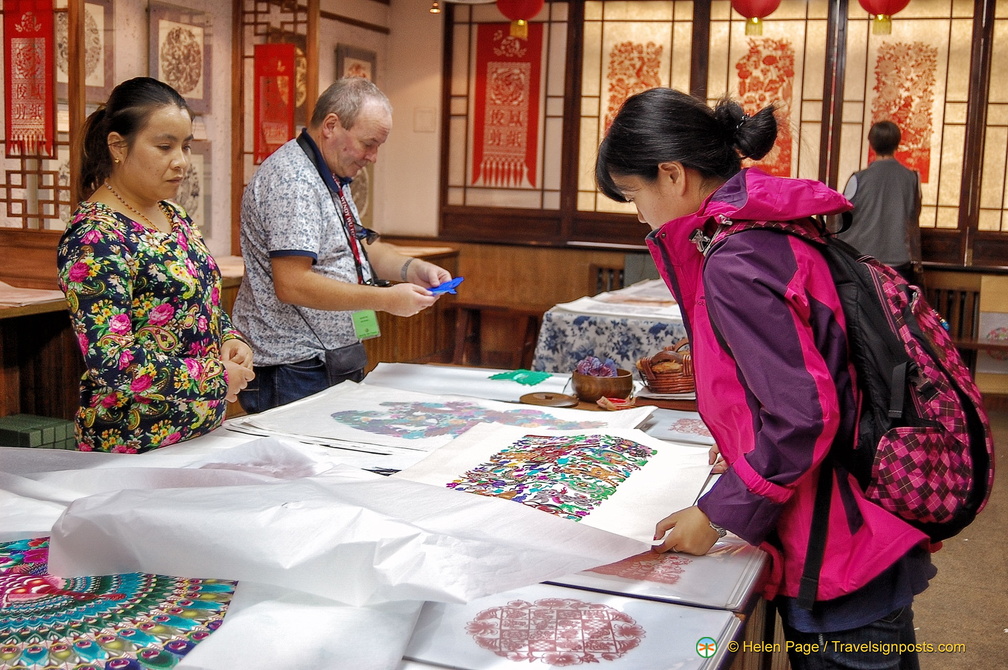 Showroom of Junfeng Paper Cutting School