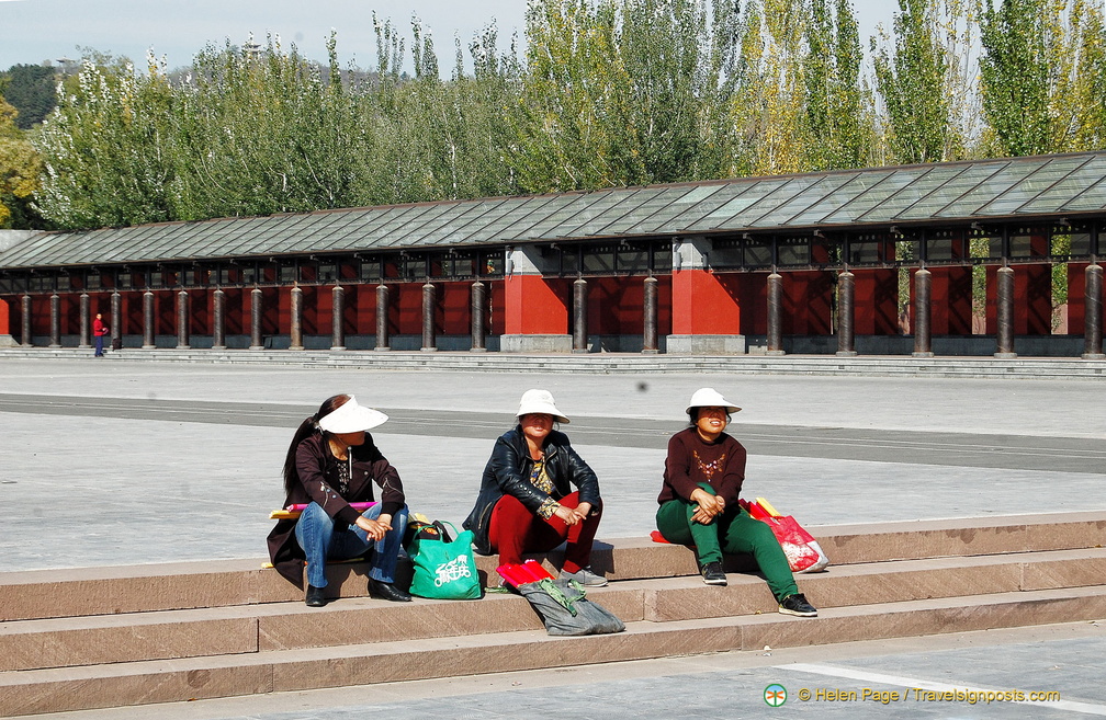 Vendors Outside The Big Buddha Temple