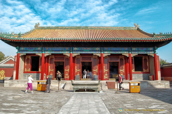 Puning Si - View of Main Temple