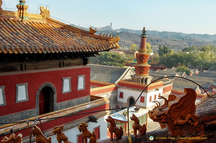 The Big Buddha Temple Roof Decorations