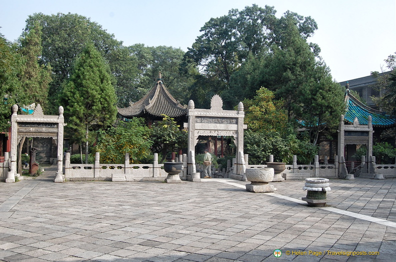 Great Mosque of Xi'an Stone Gateways