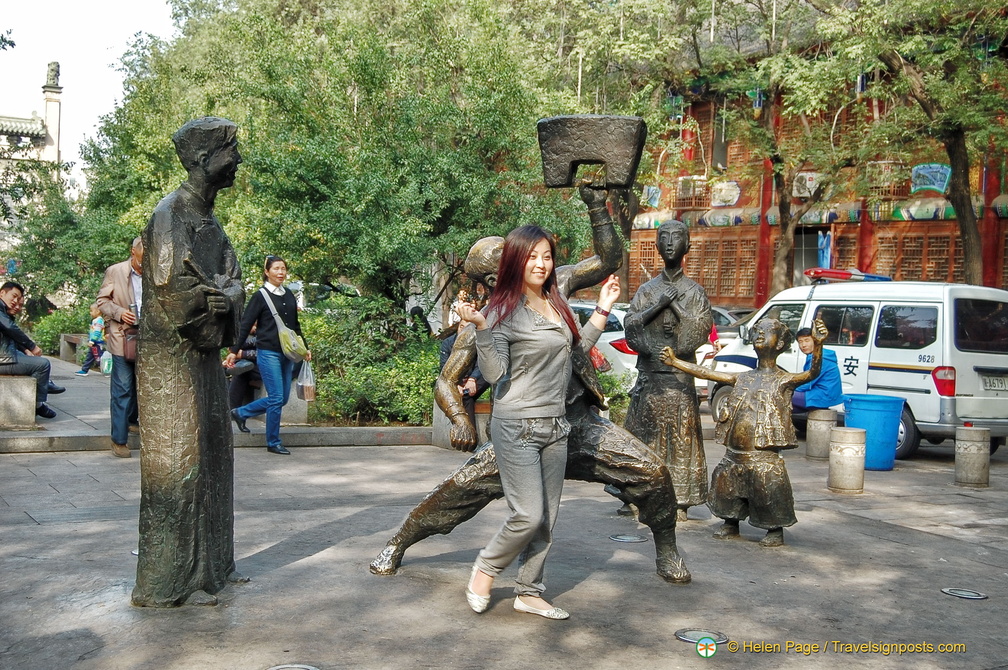 Sculptures in Xi'an Muslim Quarter