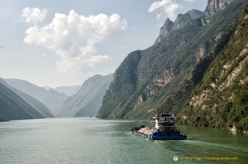 yangtze-river-cruise-AJP5328.jpg