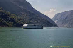 Yangtze River Cruise Boat