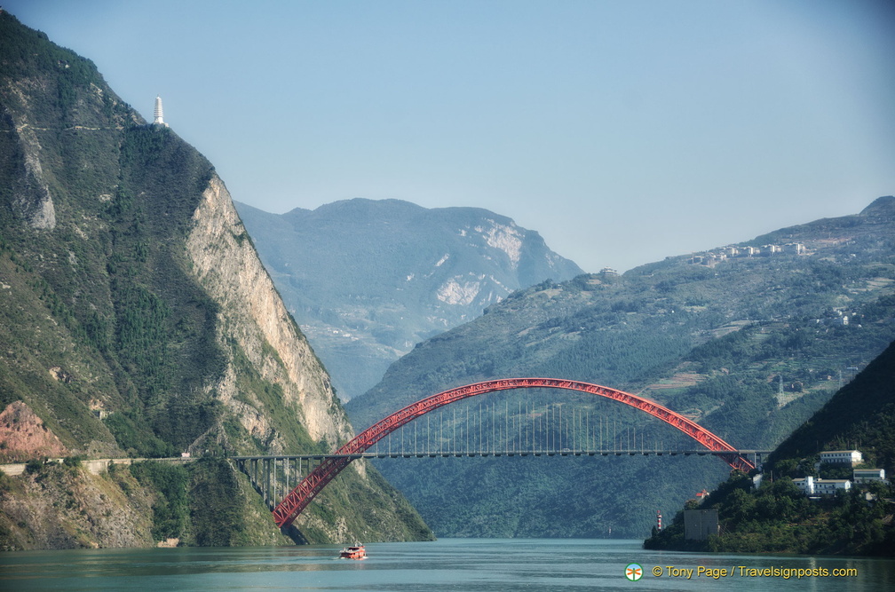 Wushan Yangtze River Bridge