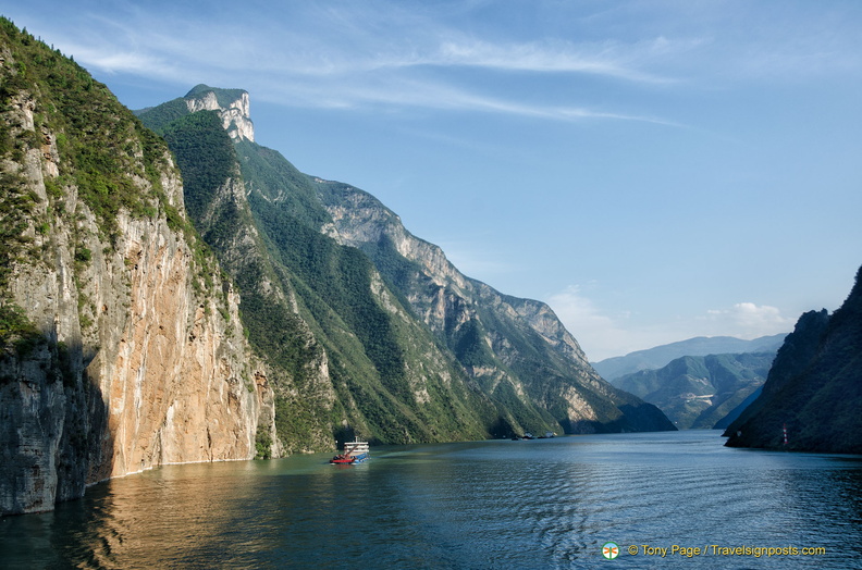 Magnificent Yangtze River Scenery