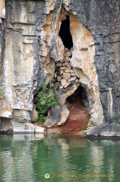 yangtze-shennong-stream-AJP5261.jpg