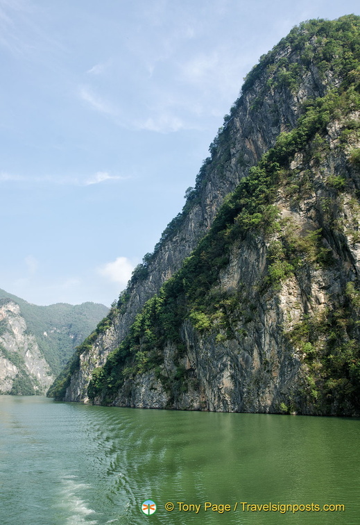 Bluer Skies on our Shennong Stream Return Trip