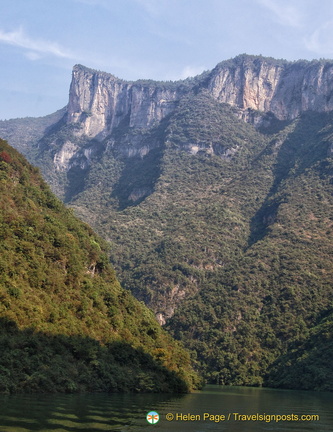 High Peaks along Shennong Stream