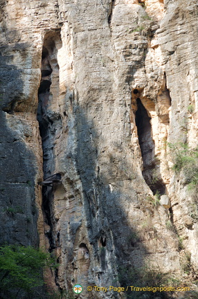 Shennong Stream Hanging Coffin