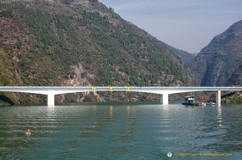 yangtze-shennong-stream-DSC5975.jpg