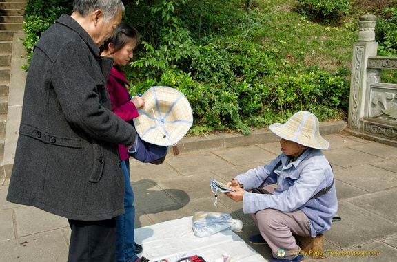 Nifty Fold-up Hat 