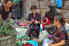 Making Floral Head Garlands