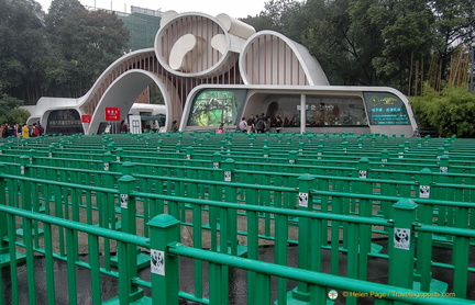 Barriers at the Chengdu Panda Research Center