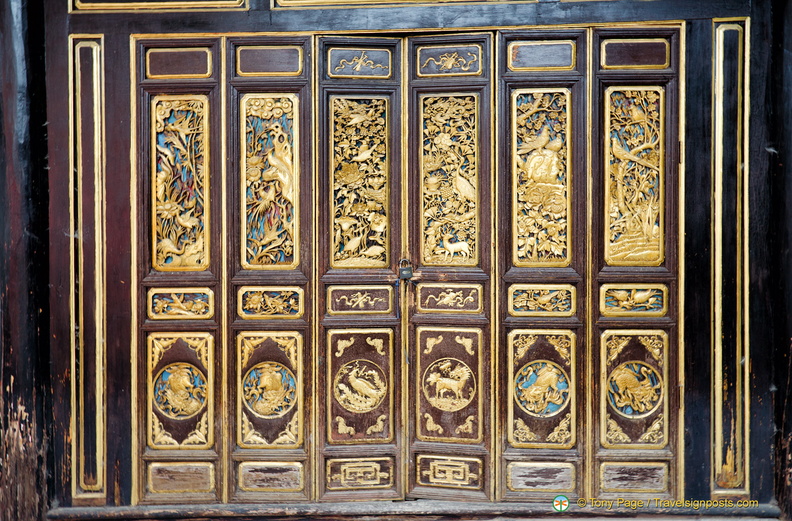 Guishan Dafo Temple Door Decorations