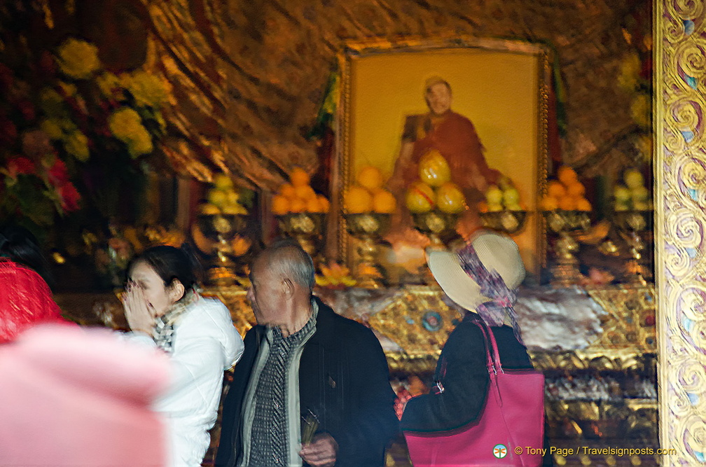 Inside the Guishan Dafo Temple