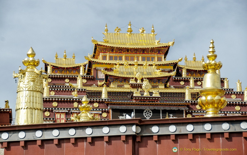 Gilded Roof Decorations of Sumtseling Monastery