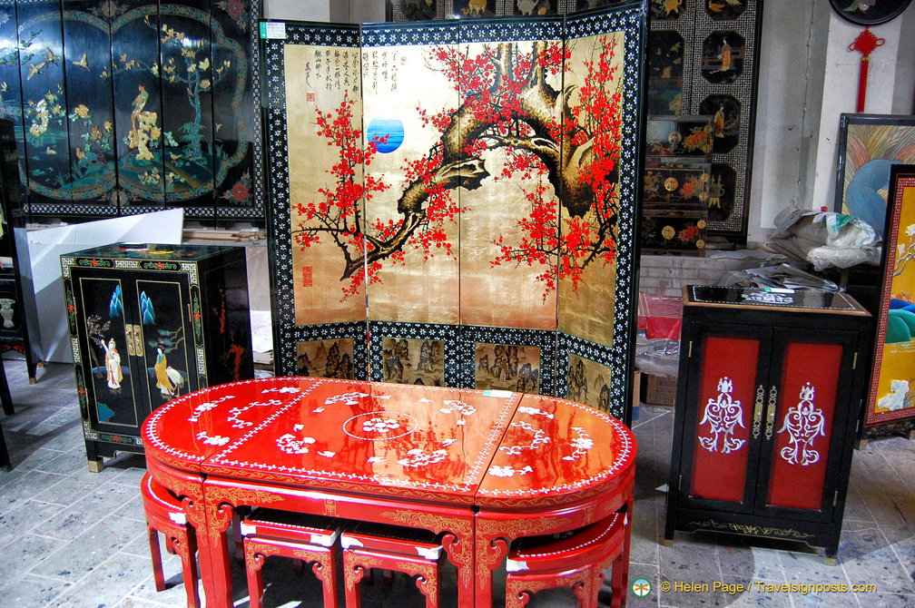 Lacquer screen and furniture