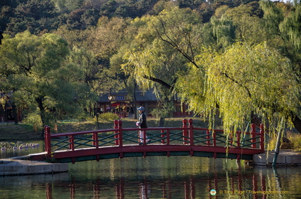 Serene Lakeside at Chengde Mountain Resort