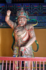 Puning Si Temple Guardians