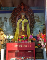Puyou Si - Statue of Ji Gong