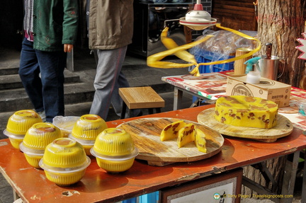 Xi'an Muslim Snack Street Dessert Stand