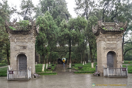 Stele Pavilions near Jianfu Temple entrance