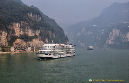 Yangtze Cruise Ships at Xiling Gorge