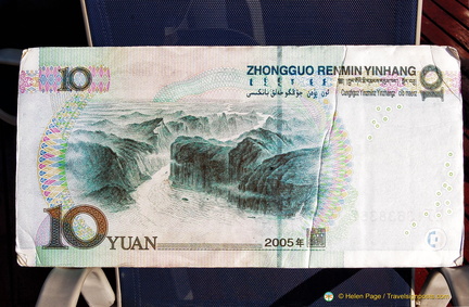 Ten Yuan with Picture of Qutang Gorge