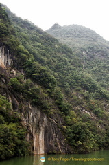 Cliffs and Peaks in Shennong Gorge