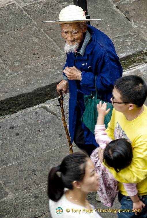A Classic Looking Old Man in Ciqikou