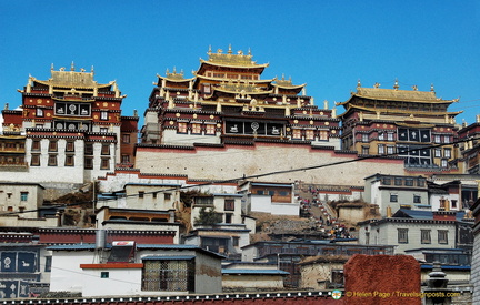 Ganden Sumtsenling Monastery Main Halls